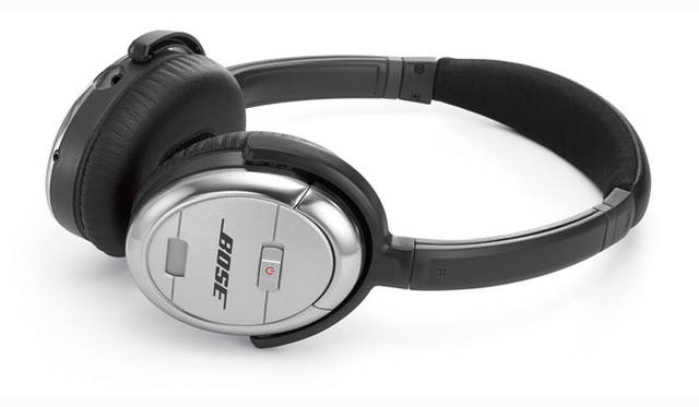 <strong>BOSE｜ボーズ</strong>　オンイヤータイプ「QuietComfort<sup>®</sup>3」