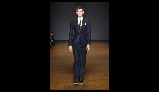 <strong>MARC BY MARC JACOBS｜マーク バイ マーク ジェイコブス</strong> 2011年秋冬コレクション速報