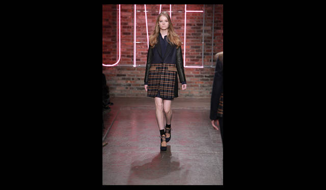 <strong>DKNY</strong> 2011年秋冬コレクション速報