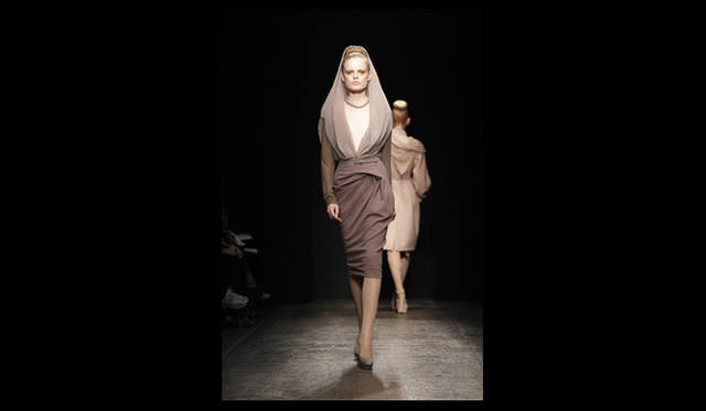 <strong>DONNA KARAN NEW YORK｜ダナ キャラン ニューヨーク</strong> 2011年秋冬コレクション速報