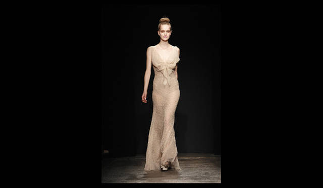 <strong>DONNA KARAN NEW YORK｜ダナ キャラン ニューヨーク</strong> 2011年秋冬コレクション速報