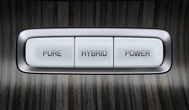 <strong>VOLVO V60 Plug-in Hybrid｜ボルボ V60 プラグイン ハイブリッド</strong>