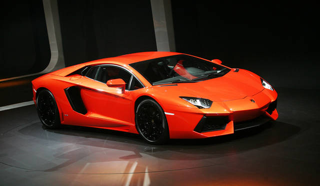 <strong>Lamborghini Aventador｜ランボルギーニ アヴェンタドール</strong>