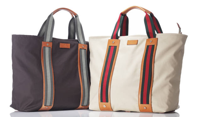 <strong>GUCCI｜グッチ</strong> トートバッグ（カーキ、ベージュ）[W50×H34×D17.5cm] 各11万3400円（ともにグッチ／グッチ ジャパン）