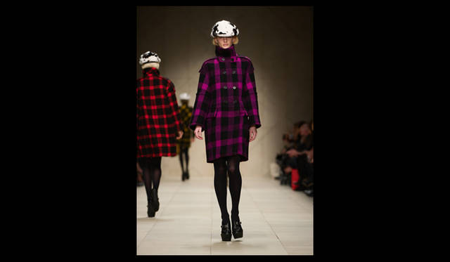<strong>BURBERRY PRORSUM｜バーバリー プローサム</strong> 2011年秋冬コレクション速報 ©BURBERRY