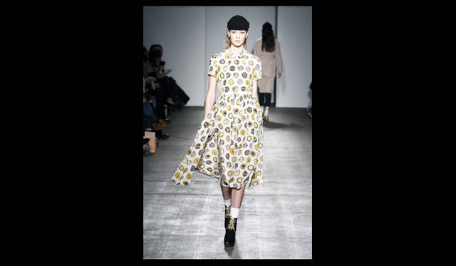 <strong>KAREN WALKER｜カレン ウォーカー</strong> 2011年秋冬コレクション速報　