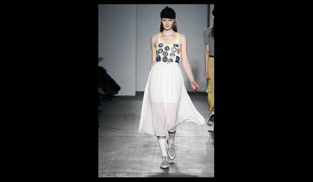 <strong>KAREN WALKER｜カレン ウォーカー</strong> 2011年秋冬コレクション速報　
