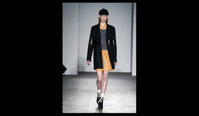 <strong>KAREN WALKER｜カレン ウォーカー</strong> 2011年秋冬コレクション速報　