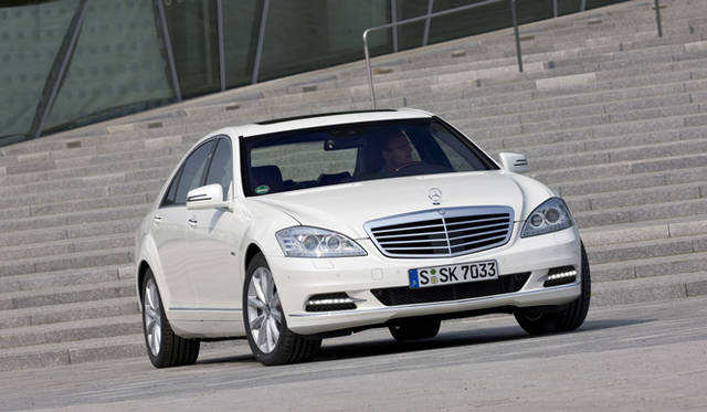 <strong>Mercedes-Benz S400 HYBRID｜メルセデス・ベンツ S400 ハイブリッド</strong>