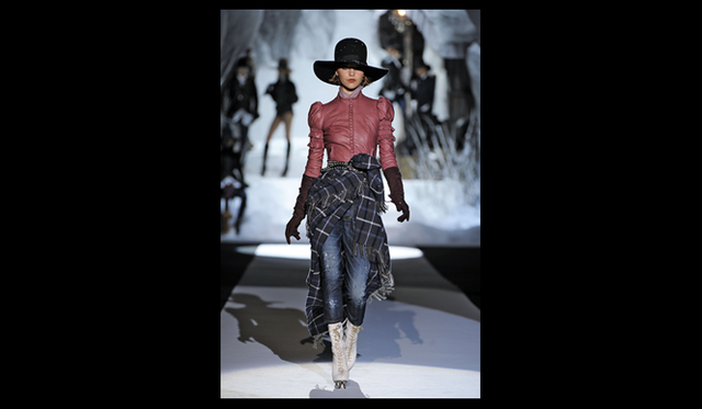<strong>DSQUARED²｜ディースクエアード</strong>　 2011年秋冬コレクション速報　
