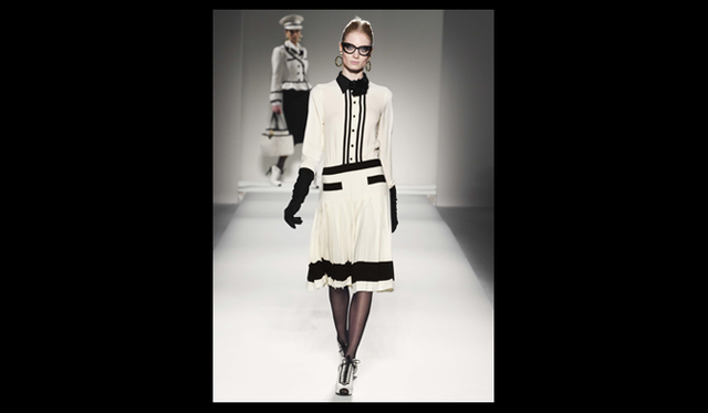 <strong>MOSCHINO｜モスキーノ</strong>  2011年秋冬コレクション速報