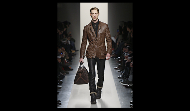 <strong>BOTTEGA VENETA</strong> 