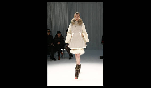 <strong>sacai｜サカイ</strong>  2011年秋冬コレクション速報　