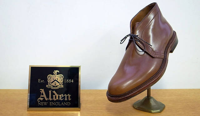 <strong>BARNEYS NEW YORK｜バーニーズ　ニューヨーク</strong>　「ALDEN」チャッカブーツ“WHISKY”カラー