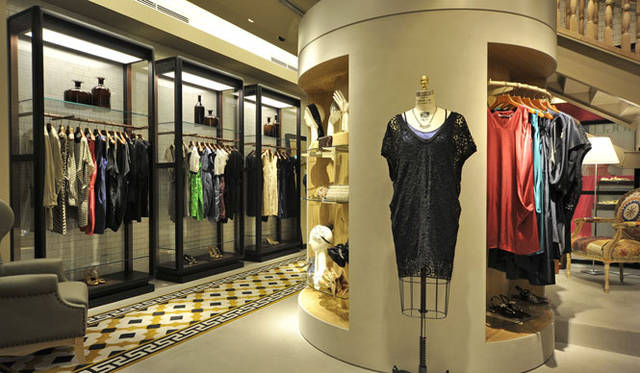 <strong>TOMORROWLAND</strong>　'Tomorrowland Ginza Store'　B1F Womens Floor