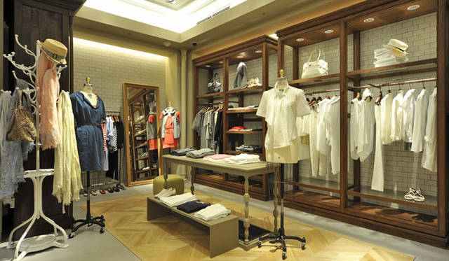 <strong>TOMORROWLAND</strong>　'Tomorrowland Ginza Store'　B1F Womens Floor