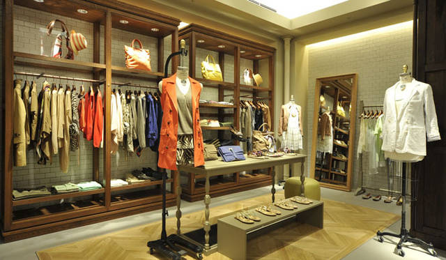 <strong>TOMORROWLAND</strong>　'Tomorrowland Ginza Store'　B1F Womens Floor