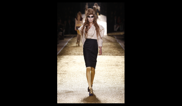 <strong>VIVIENNE WESTWOOD GOLD LABEL｜ヴィヴィアン・ウエストウッド・ゴールドレーベル</strong> 2011年秋冬コレクション速報