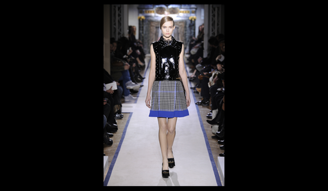 <strong>YVES SAINT LAURENT｜イヴ・サンローラン</strong> 2011年秋冬コレクション速報  Courtesy of Yves Saint Laurent