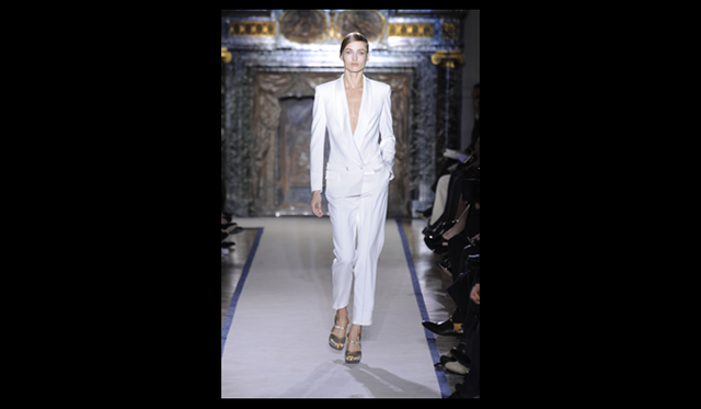 <strong>YVES SAINT LAURENT｜イヴ・サンローラン</strong> 2011年秋冬コレクション速報  Courtesy of Yves Saint Laurent