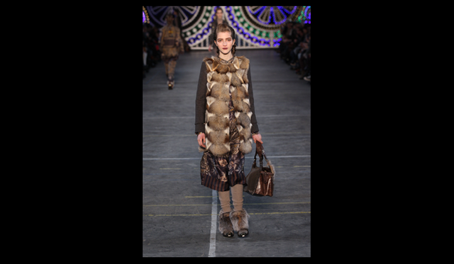 <strong>KENZO｜ケンゾー</strong> 2011年秋冬コレクション速報