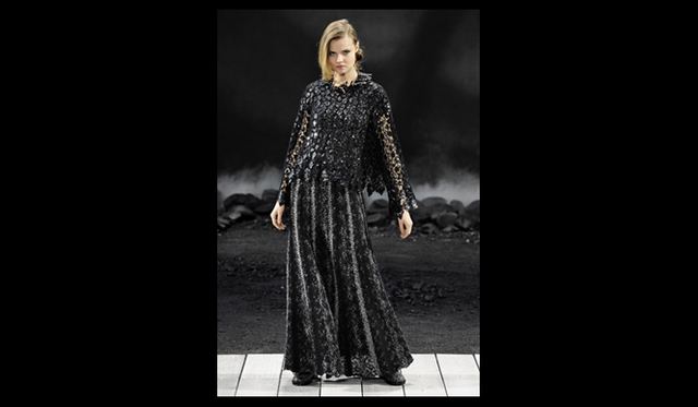 <strong>CHANEL</strong> 2011 Fall/Winter Collection Report ©CHANEL