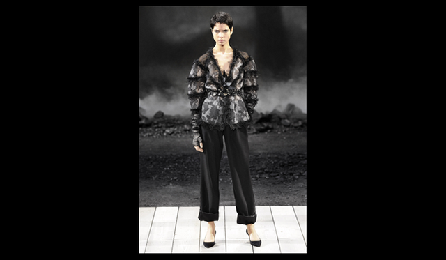 <strong>CHANEL</strong> 2011 Fall/Winter Collection Report ©CHANEL