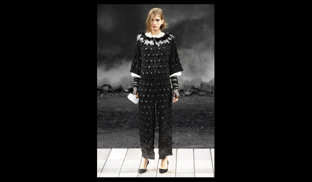 <strong>CHANEL</strong> 2011 Fall/Winter Collection Report ©CHANEL