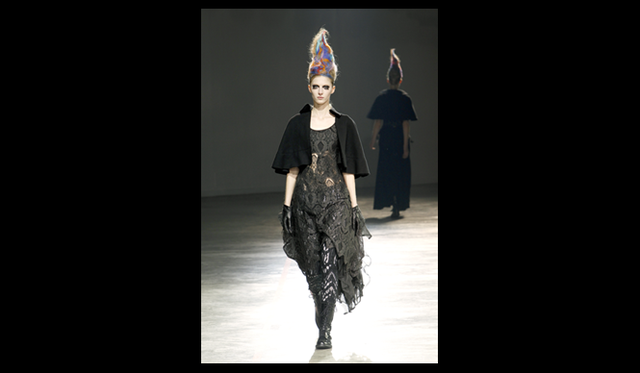 <strong>YOHJI YAMAMOTO｜ヨウジヤマモト</strong> 2011秋冬コレクション速報