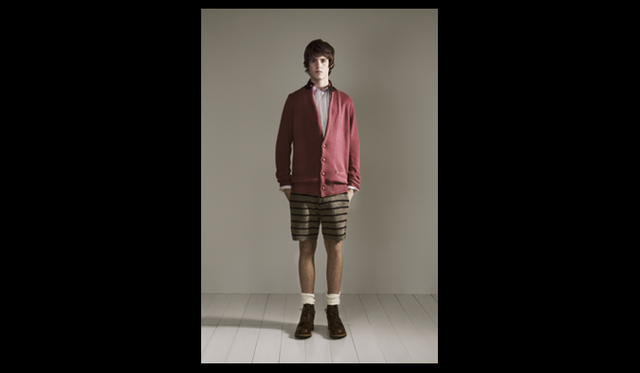 <strong>sacai｜サカイ</strong>　