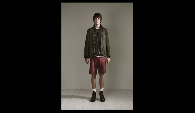 <strong>sacai｜サカイ</strong>　