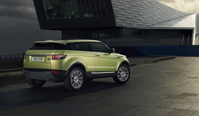 <strong>RANGE ROVER EVOQUE｜レンジローバー イヴォーク</strong>