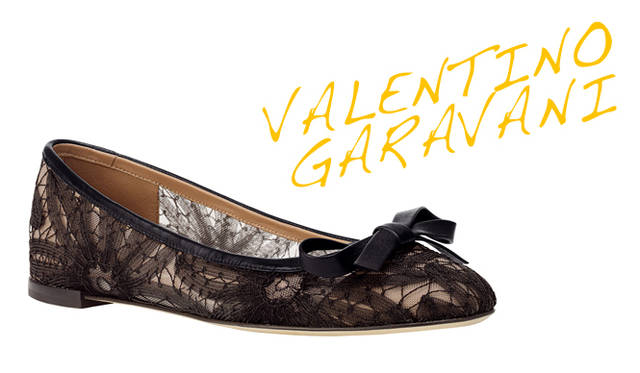 <strong>VALENTINO GARAVANI｜ヴァレンティノ ガラヴァーニ</strong>　バレエシューズ 6万7200円（ヴァレンティノ ガラヴァーニ／ヴァレンティノ インフォメーションデスク）　Tel. 03-3263-6501