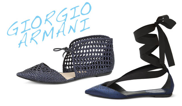 <strong>GIORGIO ARMANI｜ジョルジオ アルマーニ</strong>　左／メッシュのサンダル 16万2750円、右／リボンサンダル 9万7650円 （ジョルジオ アルマーニ／ジョルジオ アルマーニ ジャパン）Tel. 03-6274-7070