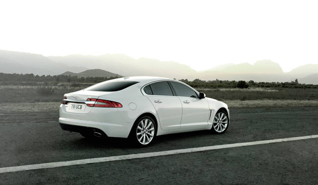<strong>Jaguar XF｜ジャガー XF</strong>