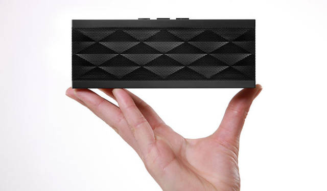 <strong>Trinity｜トリニティ</strong>　スピーカー「Jawbone JAMBOX（ジョウボーン・ジャムボックス）」