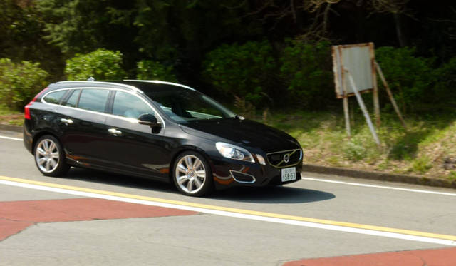 <strong>VOLVO V60 T6 AWD SE｜ボルボ V60 T6 AWD SE</strong>