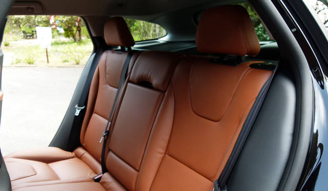 <strong>VOLVO V60｜ボルボ V60</strong>