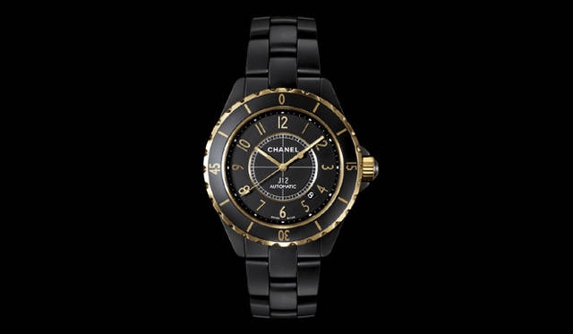 <strong>CHANEL｜Chanel</strong>A new model of the "J12 Caliber 3125," a premium timepiece powered by the "CHANEL-AP3125" movement, a modified version of the highly reliable and durable Caliber 3120 from Audemars Piguet. "J12 Caliber 3125" ¥2,142,000 [Estimated price] (Scheduled for Autumn release).