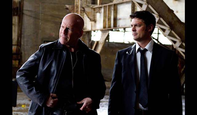 MOVIE｜『RED／レッド』ブルーレイ＋DVDセットプレゼント　©2011 Summit Entertainment, LLC. All Rights Reserved.