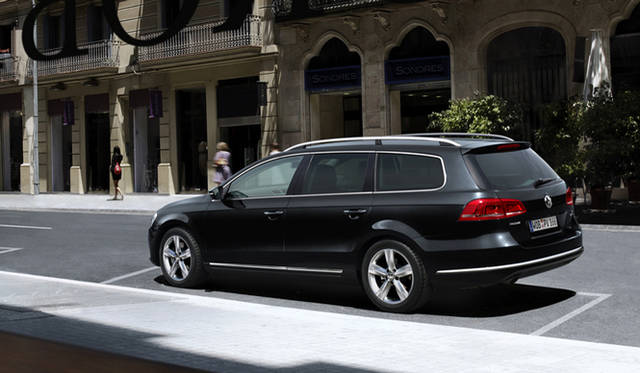 <strong>Volkswagen Passat｜フォルクスワーゲン パサート</strong>　ヴァリアント