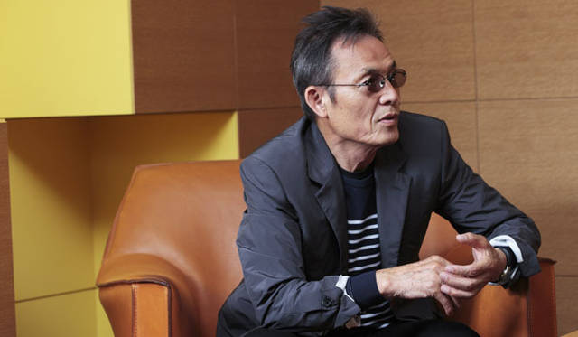 <strong>松田智沖×操上和美</strong>　操上和美が語る、ジョンロブの「By Request」
