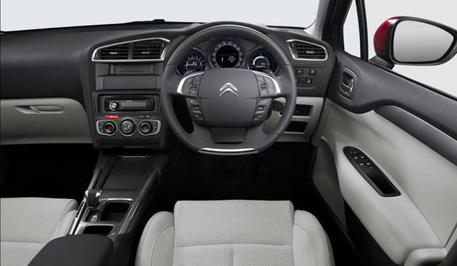 <strong>CITROEN C4｜シトロエン C4</strong>