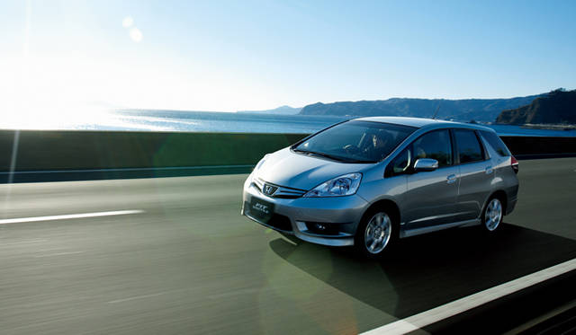<strong>ホンダ フィット シャトル｜HONDA FIT SHUTTLE</strong>