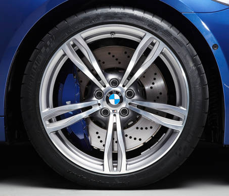 <strong>BMW M5｜ビー・エム・ダブリュー M5</strong>