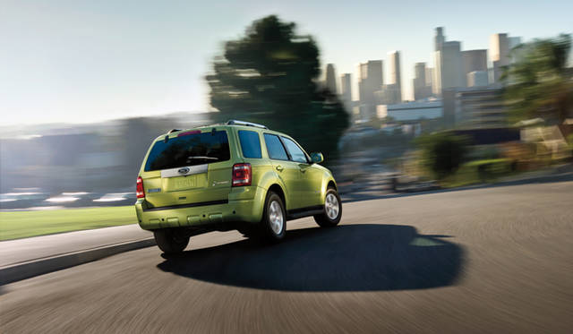 <strong>Ford Escape Hybrid｜フォード エスケープ ハイブリッド</strong>