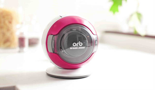 <strong>BLACK&DECKER｜ブラック・アンド・デッカー</strong>　コードレスハンディクリーナー「orb（オーブ)」　デスクまわりやキッチン、棚、玄関、ベッドサイドなど手の届きやすい場所の設置に最適。