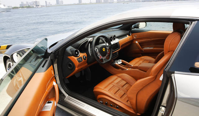 <strong>Ferrari Four（FF）｜フェラーリ フォー（FF）</strong>