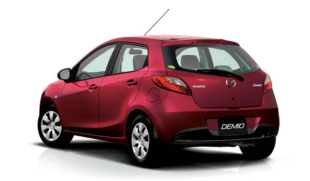 <strong>マツダ デミオ│MAZDA DEMIO</strong>　バーガンディーレッドマイカ