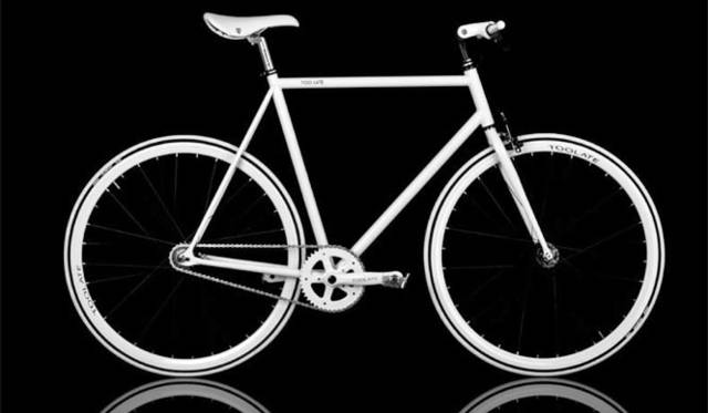 <strong>TOO LATE｜トゥーレイト</strong>　ピストバイク「Fixed Bicycle」 WHITE